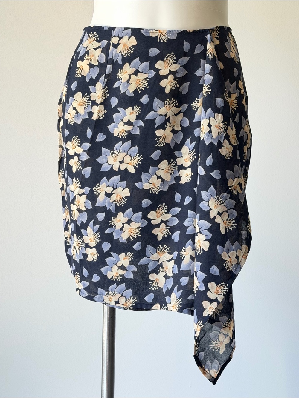 Banana Republic Vintage Floral Asymmetrical Wrapped Skirt